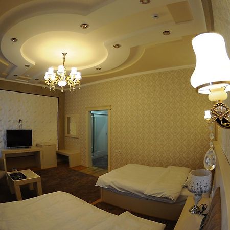 Hotel Afrosiyob Karshi Esterno foto