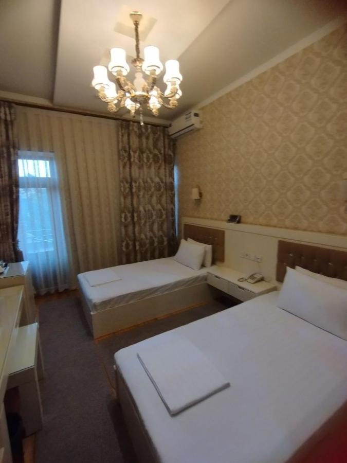 Hotel Afrosiyob Karshi Esterno foto