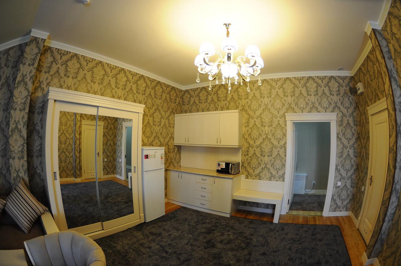 Hotel Afrosiyob Karshi Esterno foto